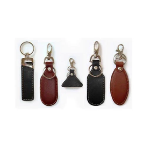 Porte-clés en cuir marron personnalisé avec logo gravé au laser, porte-clés pour la maison, cadeaux, fournisseur en gros pour Noël - Product Image 6