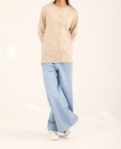 Cárdigan Casual Otoñal para Mujer, Ecológico, con Logotipo Personalizado, al por Mayor, Cárdigan Beige Acogedor con Botones, Cárdigan 100% Algodón - Product Image 4