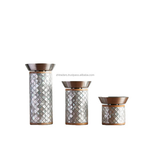 Brûleur d'encens élégant à la fraise et à l'anis étoilé, avec incrustations de nacre et de bois de santal - Product Image 1