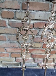 Rampe d'escalier en fer forgé traditionnelle KHP KHP-SRI-03 avec finition résistante à la rouille, montage facile au sol, garantie de 3 ans - Product Image 6