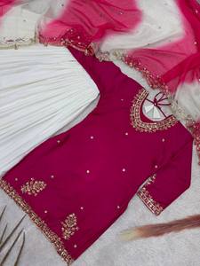 Conjunto Tradicional Indio-Pakistaní de Salwar Kameez para Mujer, Kurta de Crepé con Bordado Intenso, Palazzo y Dupatta, para Graduación, Bodas y Fiestas - Product Image 5