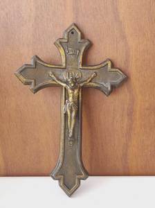 Handcrafted Antique Brass Cross <b>Box</b> For Religious <b>Keepsakes</b> Spiritual Memorabilia Jewelry And Decorative Display Purpose - Product Image 4