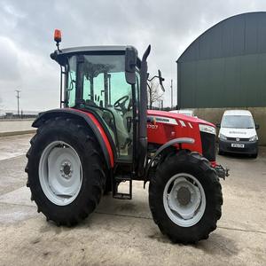 Tractor Agrícola Massey Ferguson 4707 con Motor de 50 HP, Bomba, Caja de Cambios, Entrega Rápida, Calidad Premium, Robusto y Confiable - Product Image 4