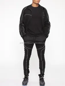 Nuevo diseño personalizado Nylon reflectante raya 2 piezas cremallera entrenamiento Jogging ropa deportiva chándal para hombres conjuntos de hombres - Product Image 6