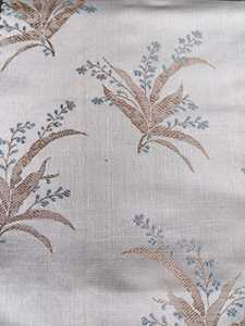 ผ้าทอลายดอกแจ็คการ์ด เนื้อนุ่ม ผิวสัมผัสเงางามเล็กน้อย - Product Image 2