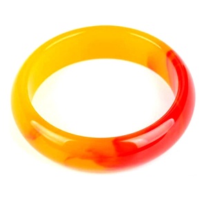 Brazalete de Resina Impermeable Hecho a Mano con Aspecto Marmoleado en Tonos Pastel, Personalizable, Joyería Moderna para Mujer, Regalo Empresarial - Product Image 2
