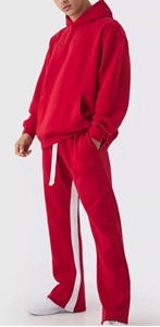 Ensemble de survêtement rouge oversize pour homme – Streetwear minimaliste décontracté avec sweat à capuche en molleton et pantalon de jogging coupe décontractée – Tenue confortable - Product Image 5