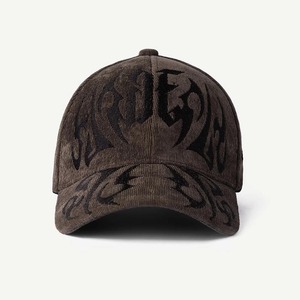 Casquette de baseball unisexe en velours côtelé à 6 panneaux, motif lettres brodé à la main, style urbain, ajustement réglable, chapeau décontracté - Product Image 1