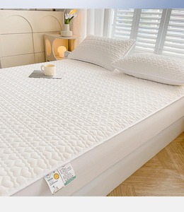 Premium Quality Noiseless Breathable Anti-Slip Mattress <b>Protector</b> <b>Waterproof</b> Mattress <b>Protector</b> Cotton Luxury - Product Image 3