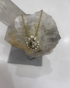 Conjunto de Collar y Aretes de Plata con Baño de Oro Amaira Jewels, Diseño de Pavo Real, con Cristales y Pedrería, Estilo Vintage, Joyería para Mujer, Ideal para Bodas y Fiestas - Product Image 5