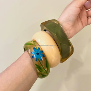 Brazalete de Resina de Color Personalizado para Mujer, Joyería de Moda Hecha a Mano con Alto Brillo para Venta al por Mayor - Product Image 1