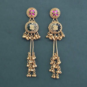 Boucles d'oreilles ethniques plaquées or avec pierres en zircon et motif floral pour femmes, bijoux de mariage - Product Image 1