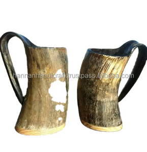 Corne à boire viking naturelle finie à la main, tasse à bière en bois véritable, artisanat écologique, motif animalier par Vintage Craft - Product Image 3
