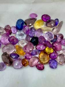 Saphirs multicolores d'Inde et de Sri Lanka, pierres précieuses en vrac, principalement utilisées pour les bijoux haut de gamme tels que des bagues et des pendentifs uniques et sur mesure. - Product Image 5