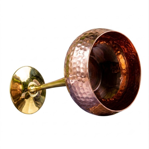Flûte à champagne artisanale de luxe en cuivre martelé plaqué cuivre pur avec tige élégante pour hôtel et bar – Vente en gros - Product Image 6