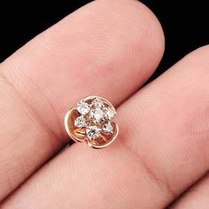 Pendientes de tuerca con broche de rosca de oro rosa macizo de 14K con diamantes naturales en forma de racimo floral, joyería fina, Memoria Jewels, venta al por mayor - Product Image 6
