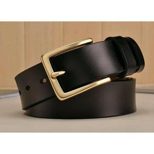 Ceinture formelle pour homme en cuir de vachette avec boucle en acier doré, imperméable, couleur personnalisable, fabriquée à la main en cuir véritable - Product Image 1
