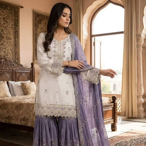 Traje Sharara de Seda Chinon de Diseñador con Bordado Pesado y Lentejuelas, y Dupatta – Conjunto Étnico para Mujer para Bodas y Fiestas - Product Image 1