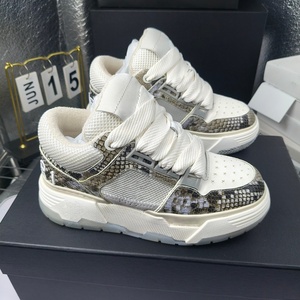 Chaussures de course décontractées de luxe personnalisées de haute qualité pour hommes et femmes, baskets de sport authentiques à lacets et semelle épaisse, style tendance - Product Image 3