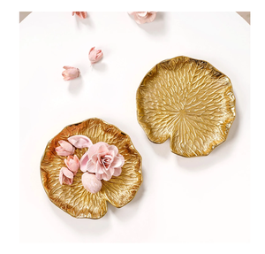 Assiette décorative élégante en laiton doré, forme de feuille, design chinois traditionnel fait main, motif végétal, au prix le plus bas - Product Image 1