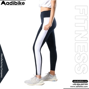 Leggings de sport et de yoga pour femmes, qualité supérieure, personnalisables, vente en gros, sublimation, motifs unis - Product Image 3