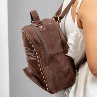 Petit sac à dos Western usiné à la main personnalisé sac de voyage Vintage en cuir de vachette véritable daim avec nouveau logo au design