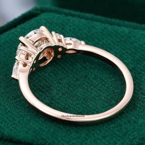 Anillos de Boda Nuevos de Plata de Ley 925 con Corte Redondo, Anillos de Diamantes Moissanite Creados en Laboratorio, Joyería para Mujer, Anillos de Compromiso con Piedras Preciosas de Corte Redondo - Product Image 4