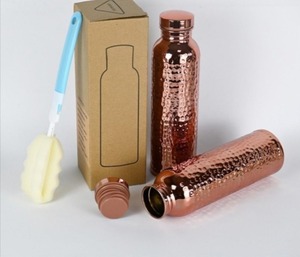 Bouteille en cuivre pour la maison, le bureau, la salle de sport, meilleure bouteille en cuivre pour un usage quotidien, bouteille d'eau en cuivre 1 litre, bouteille 100% en cuivre - Product Image 3