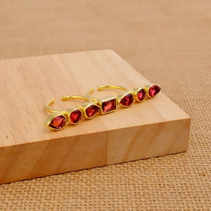 Anillo de declaración ajustable chapado en oro con piedras preciosas fucsia rosa de moda para mujer Anillos de piedra natal delicados hechos a mano-Moda al por mayor - Product Image 2