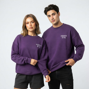 เสื้อสตรีทแวร์ผู้หญิงทรงโอเวอร์ไซส์ ไหล่ตก สีพื้น ผ้าคอตตอนหนา รับผลิตโลโก้ตามสั่ง - Product Image 4