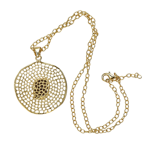 Collar de disco llamativo con engaste de cuarzo ahumado en latón chapado en oro de 18K - Joyería hindú clásica hecha a mano - Product Image 3