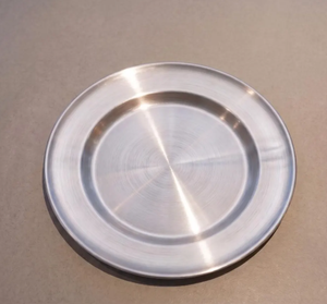 Assiettes de présentation de luxe en métal écologique argentées, tailles et motifs personnalisables, directement de l'usine pour l'hôtellerie - Product Image 2