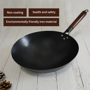 Wok de Acero Inoxidable de Primera Calidad, Grado Comercial, Fondo Redondo, Martillado a Mano, Capacidad de 20L, Mango de Madera, Apto para Lavavajillas - Product Image 3