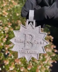 Pendentif en argent sterling plaqué or pour femme avec lettre personnalisée en moissanite véritable taille ronde 4 carats - Product Image 1