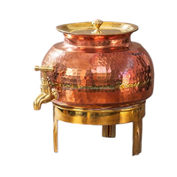 Distributeur d'eau en cuivre à motif martelé, pot de stockage d'eau artisanal traditionnel avec support en laiton, couvercle et robinet inclus