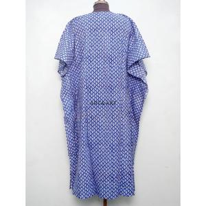 Robe maxi kaftan pour femmes de qualité supérieure, élégante, en coton léger avec motif floral imprimé, idéale pour la plage et les vacances, également pour les filles - Product Image 6