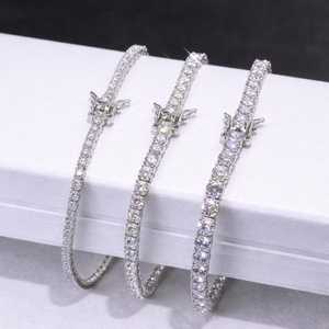 Pulsera de tenis de plata de ley 925 con moissanita redonda brillante VVS y cierres de caja abierta seguros, pulsera unisex. - Product Image 1