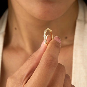 Bague en diamant de laboratoire sertie clos, style éternité, en or véritable 14 carats, pour mariage, délicate et empilable, cadeau d'anniversaire pour elle - Product Image 6