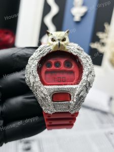 Reloj Digital de Lujo Unisex con Correa de Goma Roja, Esfera y Caja con Moissanita, y Adorno de Búho - Product Image 1
