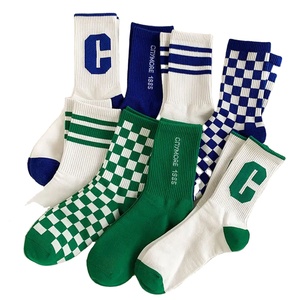 Calcetines Deportivos de Algodón Casuales con Logotipo Personalizado ODM al por Mayor, Ecológicos, de Secado Rápido, para Hombre y Mujer, para Uso Diario - Product Image 1