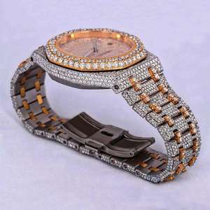 Montre-bracelet de luxe avec diamants Moissanite étincelants taille brillant, design carré tendance, bracelet en cuir et acier inoxydable, verre personnalisé - Product Image 5