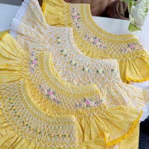 Vestido Floral de Alta Calidad para Bebé Niña, Algodón Orgánico Antiarrugas, Transpirable, Lavable, 4 Estaciones, Cuello Personalizado - Product Image 1