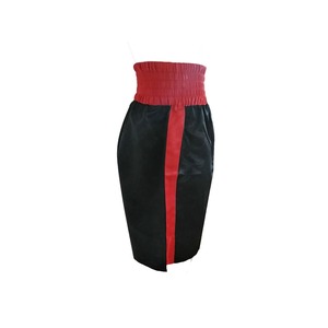 Shorts d'entraînement de boxe sur mesure, fabrication en usine, haute qualité, dernier design, pour compétition professionnelle et combat au ring. - Product Image 5