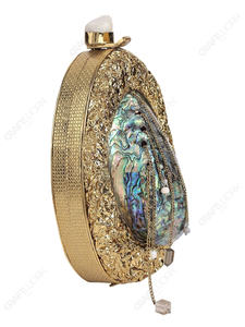 กระเป๋าคลัทช์เปลือกหอยเป๋าฮื้อธรรมชาติพร้อมกรอบทองลายละเอียดและสายโซ่ กระเป๋าออกงานสุดหรูสำหรับการส่งออกแบบ OEM - Product Image 2