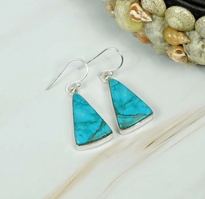 Pendientes de Plata de Ley 925 con Turquesa Natural Sleeping Beauty de Grado AAA, Sin Níquel, Románticos, Minimalistas, Certificados por IGI - Product Image 3