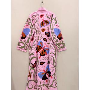 Veste kimono longue en coton rose, brodée à la main avec des papillons, style Suzani, pour femmes - Product Image 6