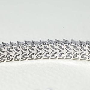 Bracelet tennis en or massif 10k 14k 18k avec diamants de laboratoire taille marquise, style classique et sertissage à griffes, bijoux fins - Product Image 6