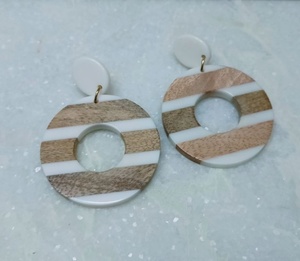 Pendientes de Moda de Resina y Madera, Aros Grandes Cuadrados, Chapados en Oro Vintage, Joyería Fina en Oferta - Product Image 3
