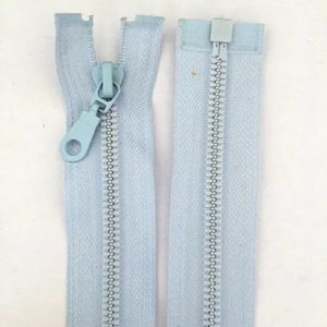 Fermeture éclair en plastique durable à extrémités ouvertes de couleur personnalisée pour vestes, manteaux, vêtements et vêtements d'extérieur avec curseur - Product Image 5