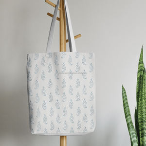 Sac à bandoulière imprimé à la main en vente chaude, conçu avec des motifs floraux élégants et un tissu en coton doux, sacs imprimés - Product Image 4